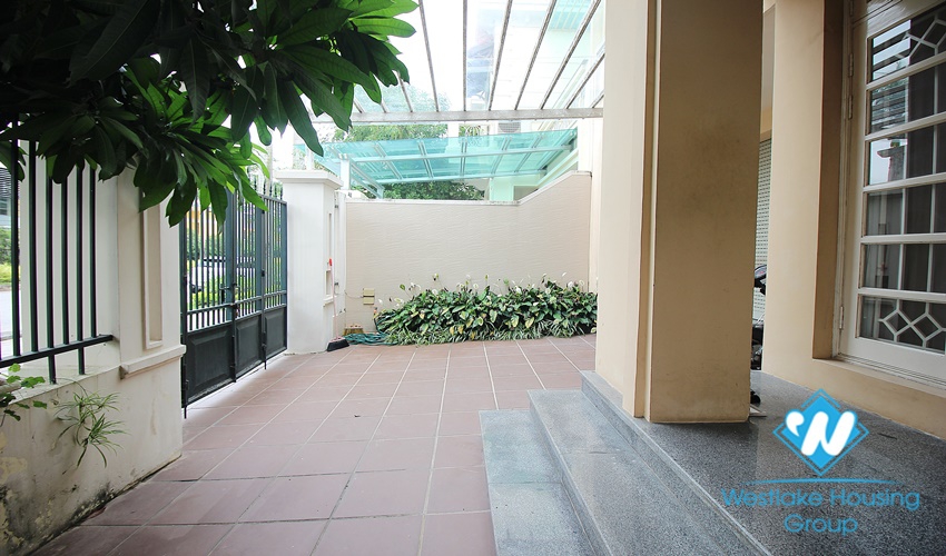 4 bedrooms, full furniture house in Ciputra Ha Noi for rent.
